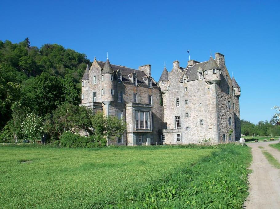 Castle Kennels Aberfeldy